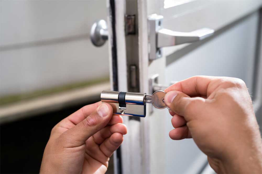 res locksmith windsor